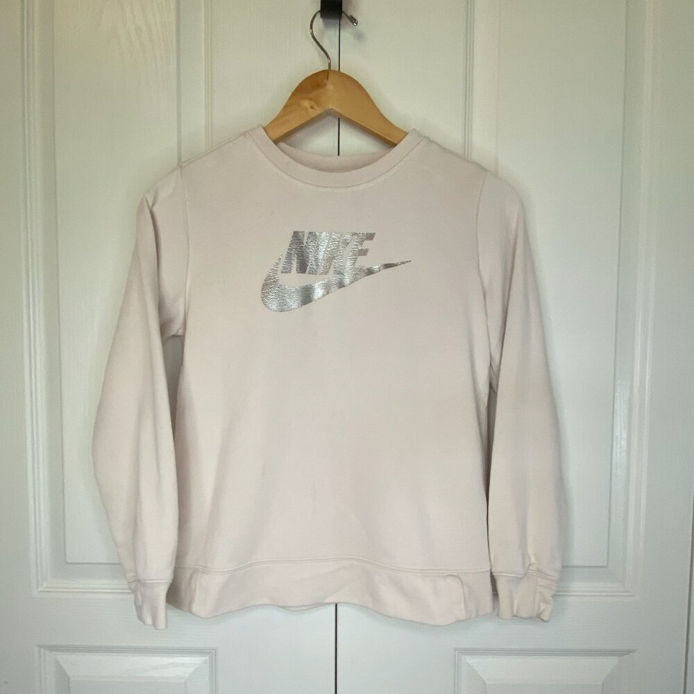 Nike Cream Sweatshirt with Silver Logo in Youth Large YL
